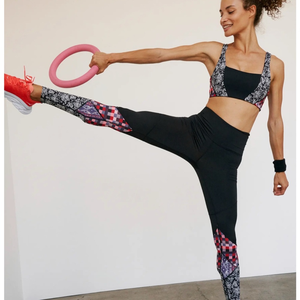 FP Movement by Free People       Daredevil Leggings and Bra Size Small